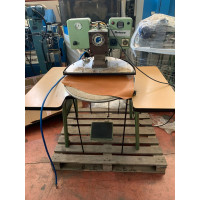 Rotary lining machine
