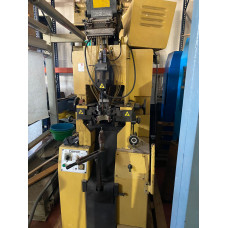 Máquina montar talones con clavo cerin