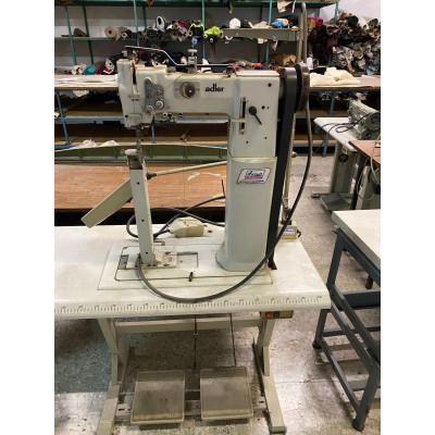 Adler sewing machine for sewing boots triple feed