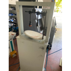 Máquina de figurar casco